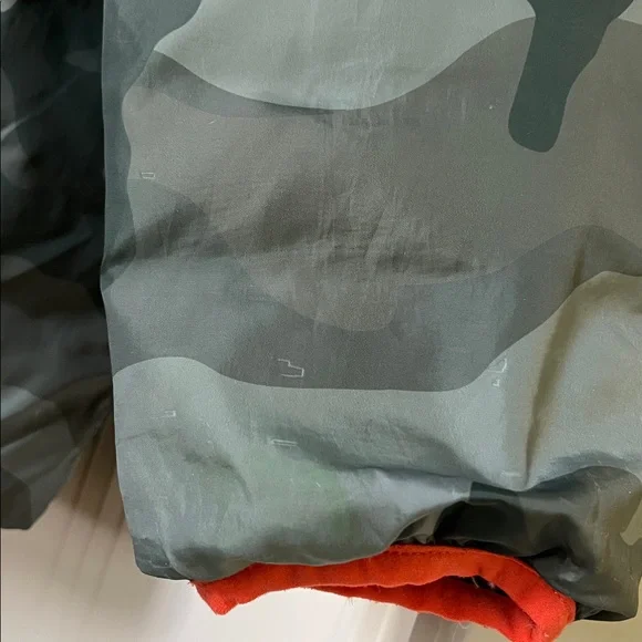 Eddie Bauer Reversible Puffer Jacket with Camouflage Bright Orange Trim Size XL - Picture 10 of 13